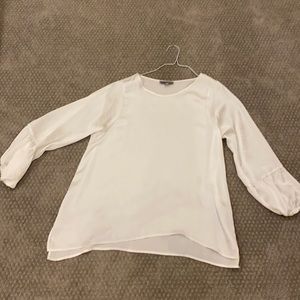 Tutu &Lilli soft flowy long sleeve white blouse size XS (runs big)